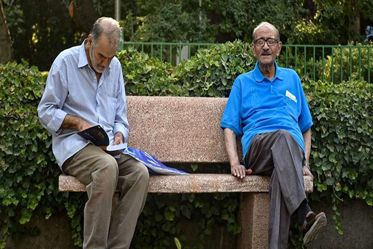 معلمان بازنشسته