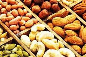 افزایش 10 درصدی قیمت پسته/عدم استقبال مردم از خرید آجیل شب یلدا