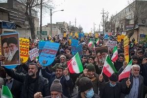 اجتماع بزرگ مردم کرمانشاه در محکومیت توهین به مقدسات