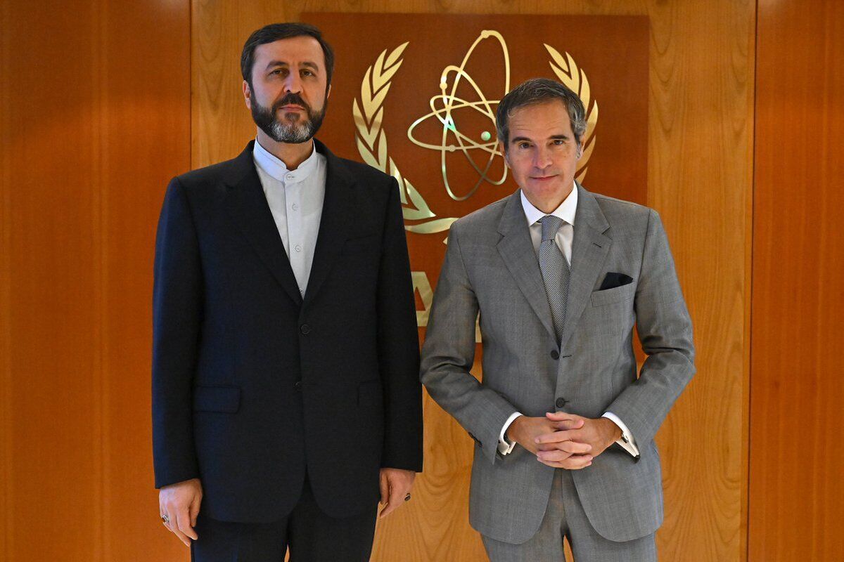 گروسی و غریب آبادی