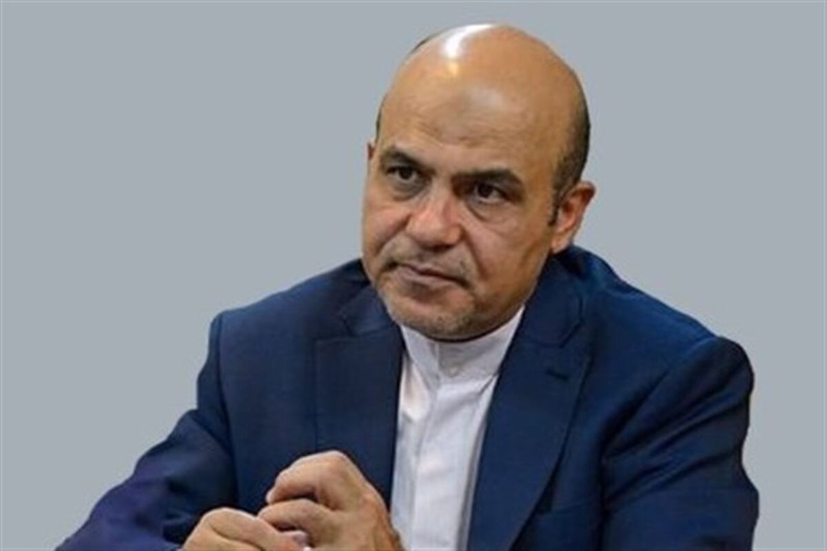 علیرضا اکبری