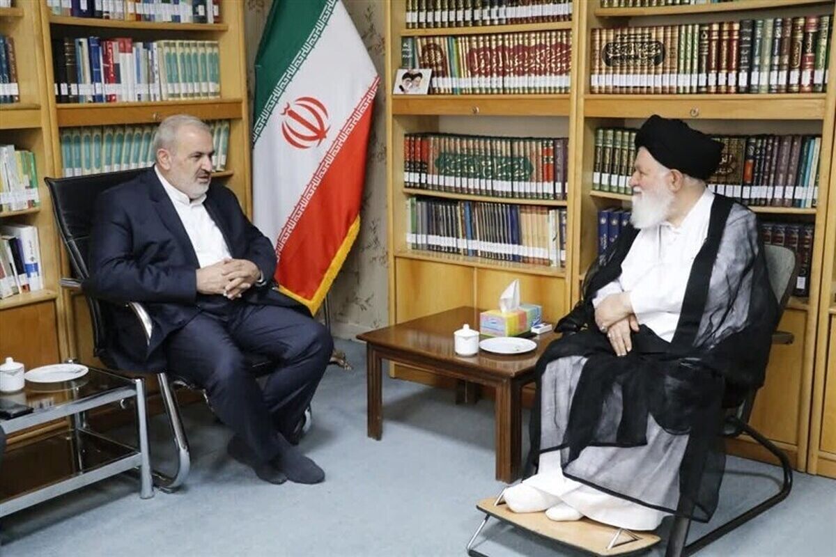 وزیر سمت و آیت الله علم الهدی