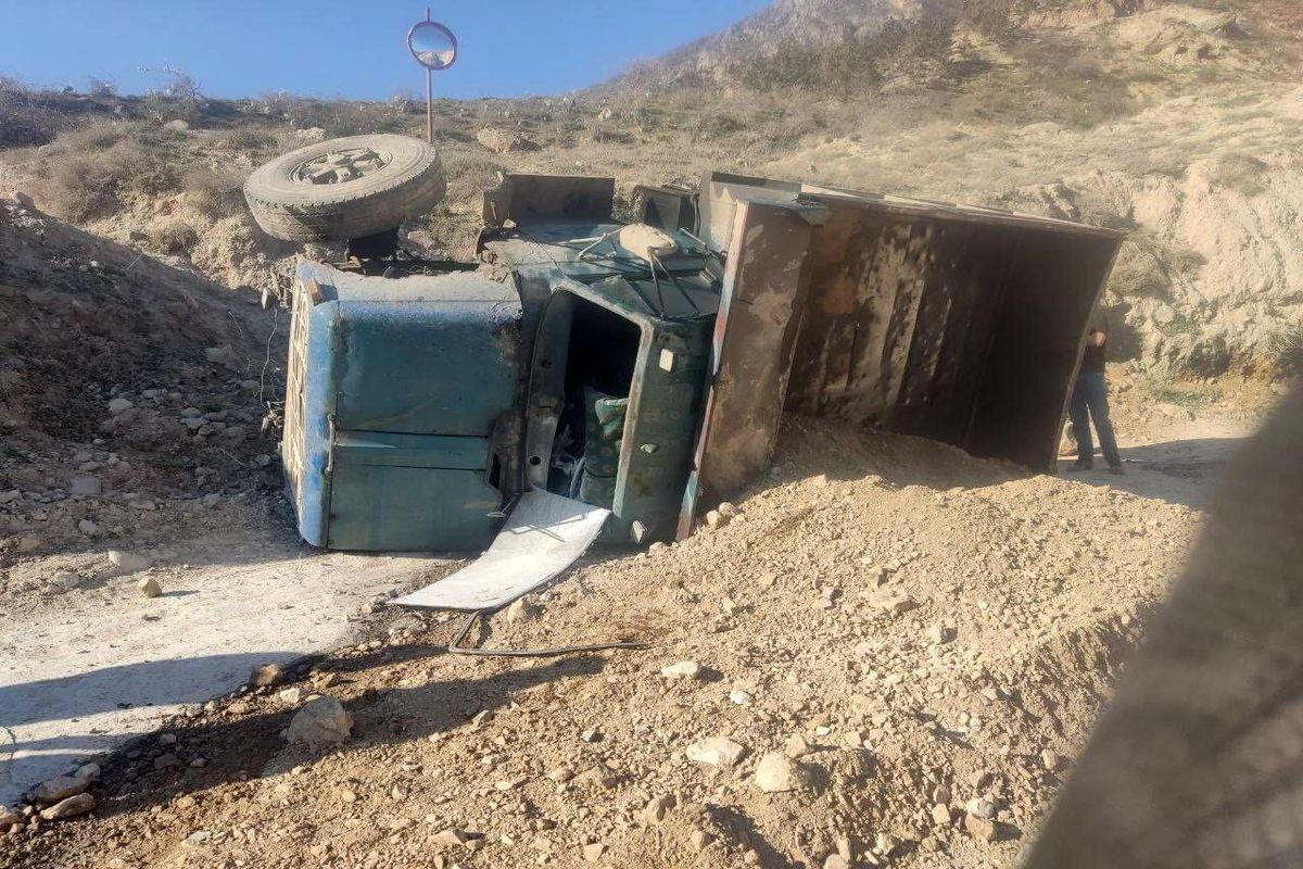 واژگونی کامیون در آمل با یک فوتی