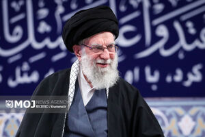  یک قهرمان این شکلی است