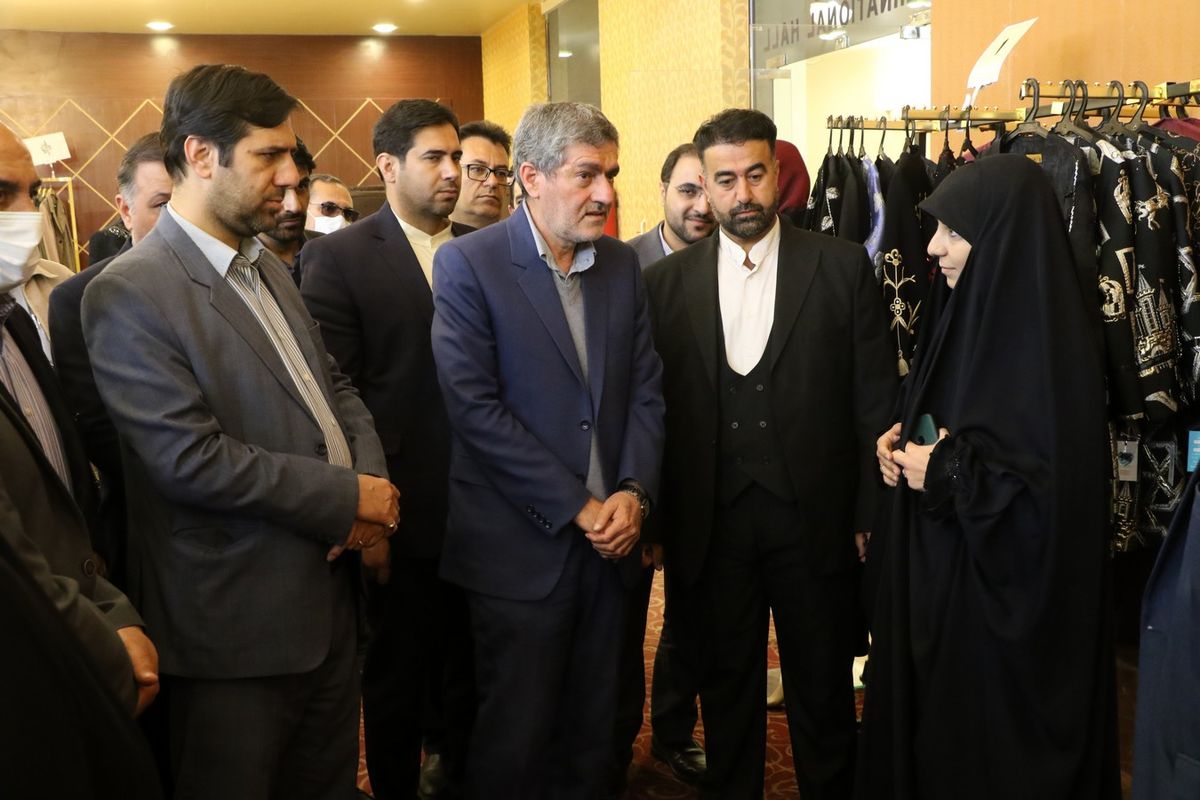 استاندار فارس در بازدید از نمایشگاه مد و لباس