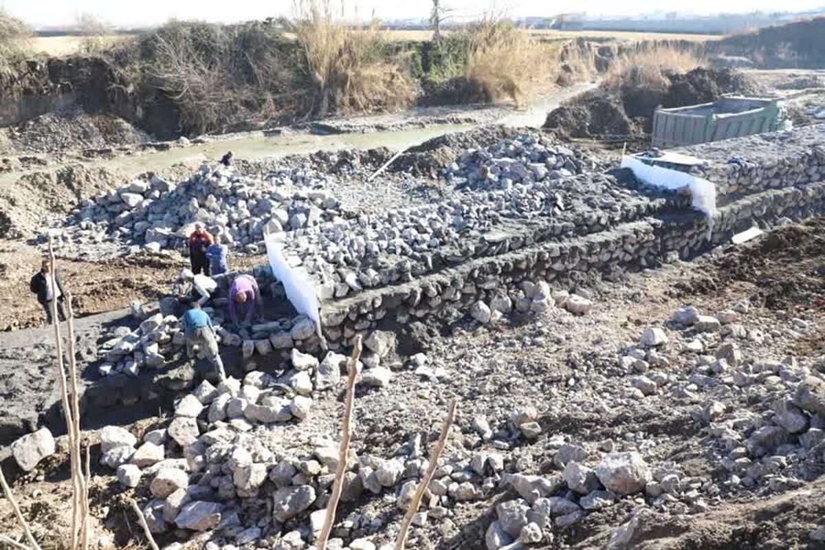 دیوار حفاظتی رودخانه روستای کنس پا مازندران 