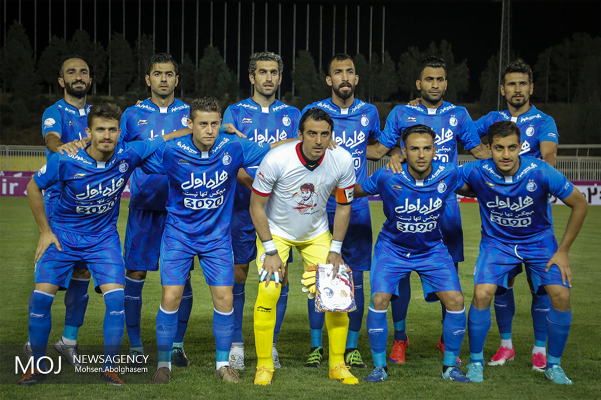 دیدار تیم‌های فوتبال سایپا و استقلال تهران