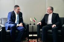 وزرای خارجه ایران وقبرس پیرامون مسائل دوجانبه گفتگو کردند