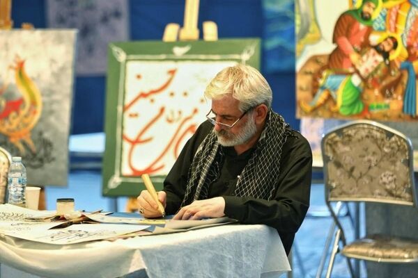 آثار هنرمندان تجسمی در شب‌های «خیمه هنر» به نمایش درآمد