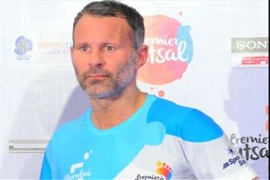 از چند تیم پیشنهاد مربیگری دریافت کردم