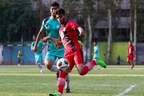 پخش زنده بازی شهرخودرو و گل گهر از شبکه رادیو