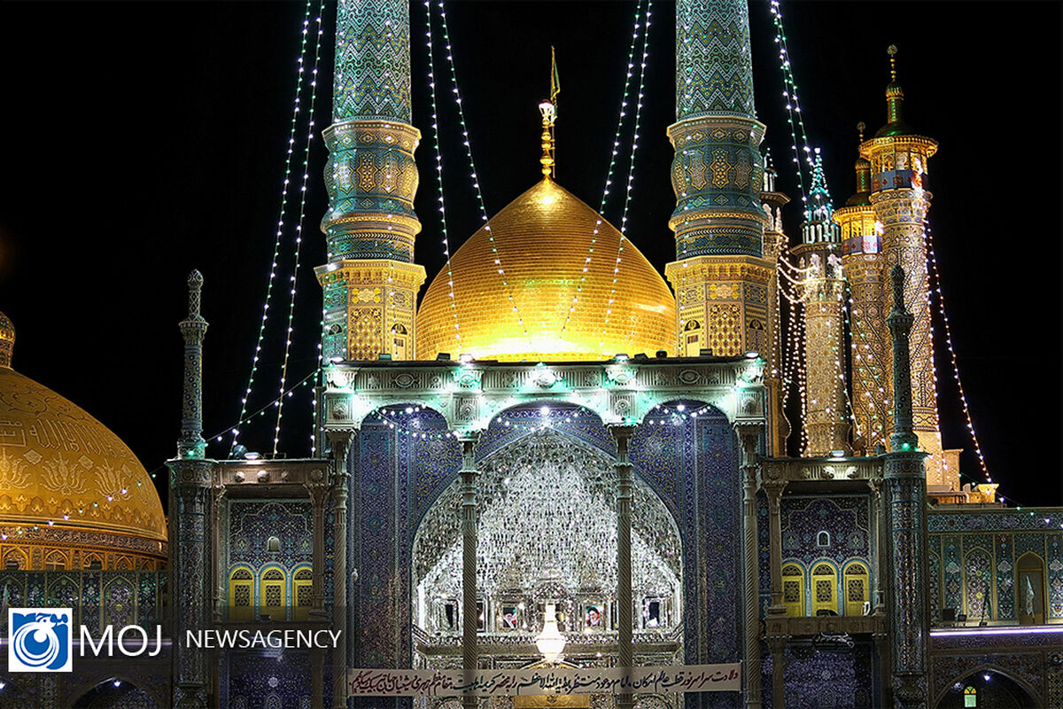 جشن نیمه شعبان در حرم مطهر بانوی کریمه اهل بیت (ع)