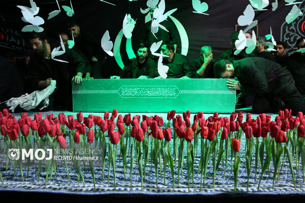  برنامه «بدرقه آقای شهید ایران» در جوار حسینیه امام خمینی(ره) برگزار شد