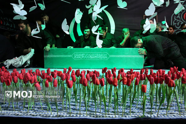  برنامه «بدرقه آقای شهید ایران» در جوار حسینیه امام خمینی(ره) برگزار شد