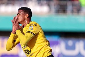 کاتاتائو سپاهانی به جرم شرط بندی محکوم شد