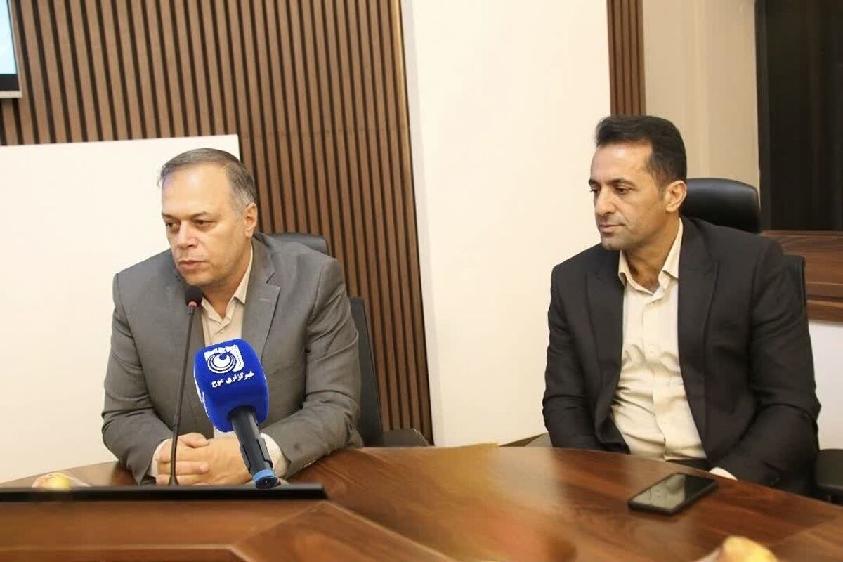علی اصغر رحمانی مدیر نمایشگاه نیاوران ساری