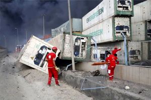 سخنگوی سازمان آتش نشانی از مرحله لکه‌گیری حریق بندرعباس خبر داد