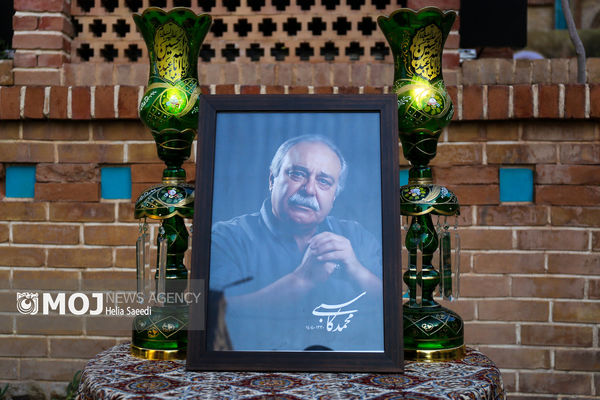 محمد کاسبی پس از سال‌ها خدمت فرهنگی در قطعه هنرمندان آرام گرفت + فیلم و تصاویر