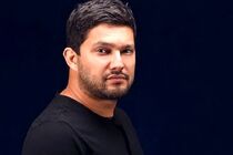 حامد بهداد، مادر ناصرالدین شاه می‌شود