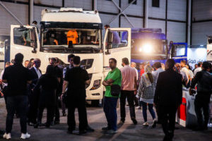 بیست‌وسومین نمایشگاه بین‌المللی خودرو در مشهد افتتاح شد+تصاویر