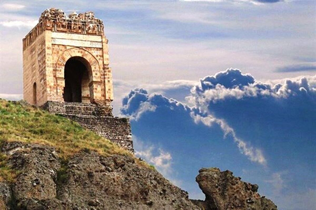 قلعه ضحاک  آذربایجان شرقی