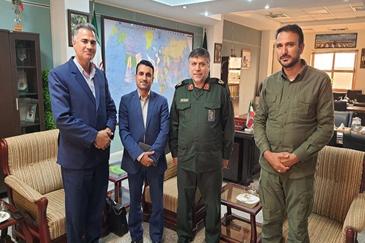 میبد
