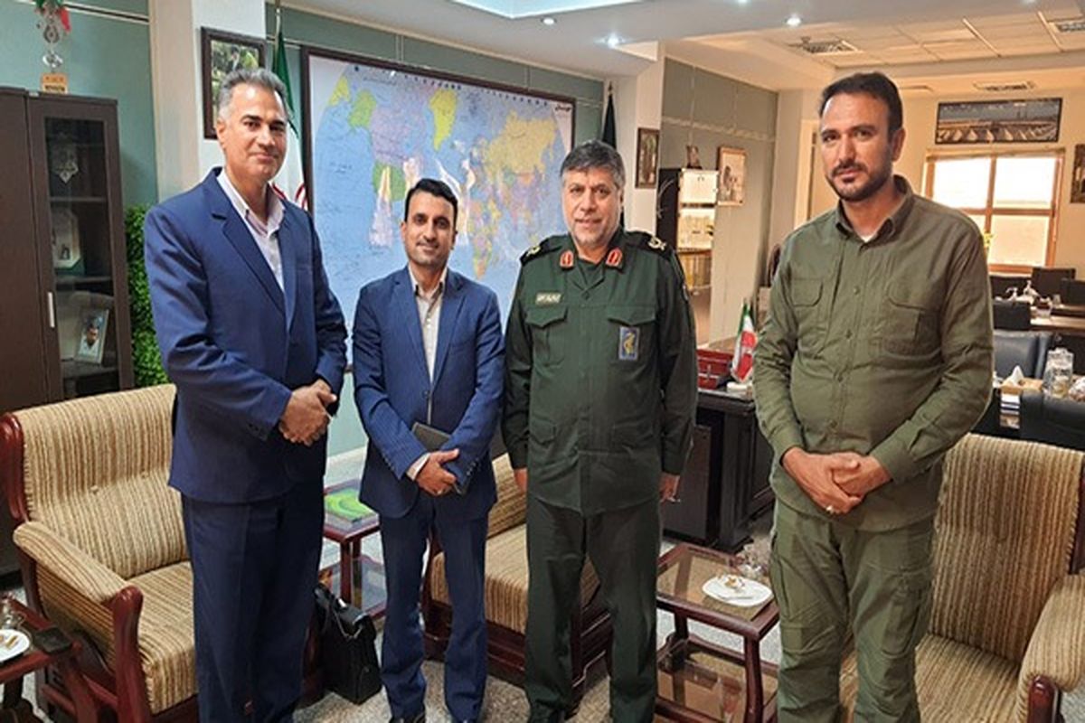 میبد