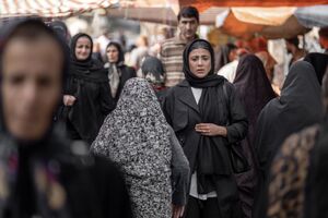 تدوین «عزیز» به پایان رسید/ تازه‌ترین تصویر آزاده صمدی در فیلم مجید توکلی