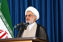ارتش و سپاه با قدرت در تنگه هرمز، دشمن را به استیصال کشانده‌اند