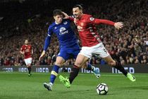 زلاتان به خاطر منچستریونایتد پیشنهادی قابل‌ توجه را رد کرد