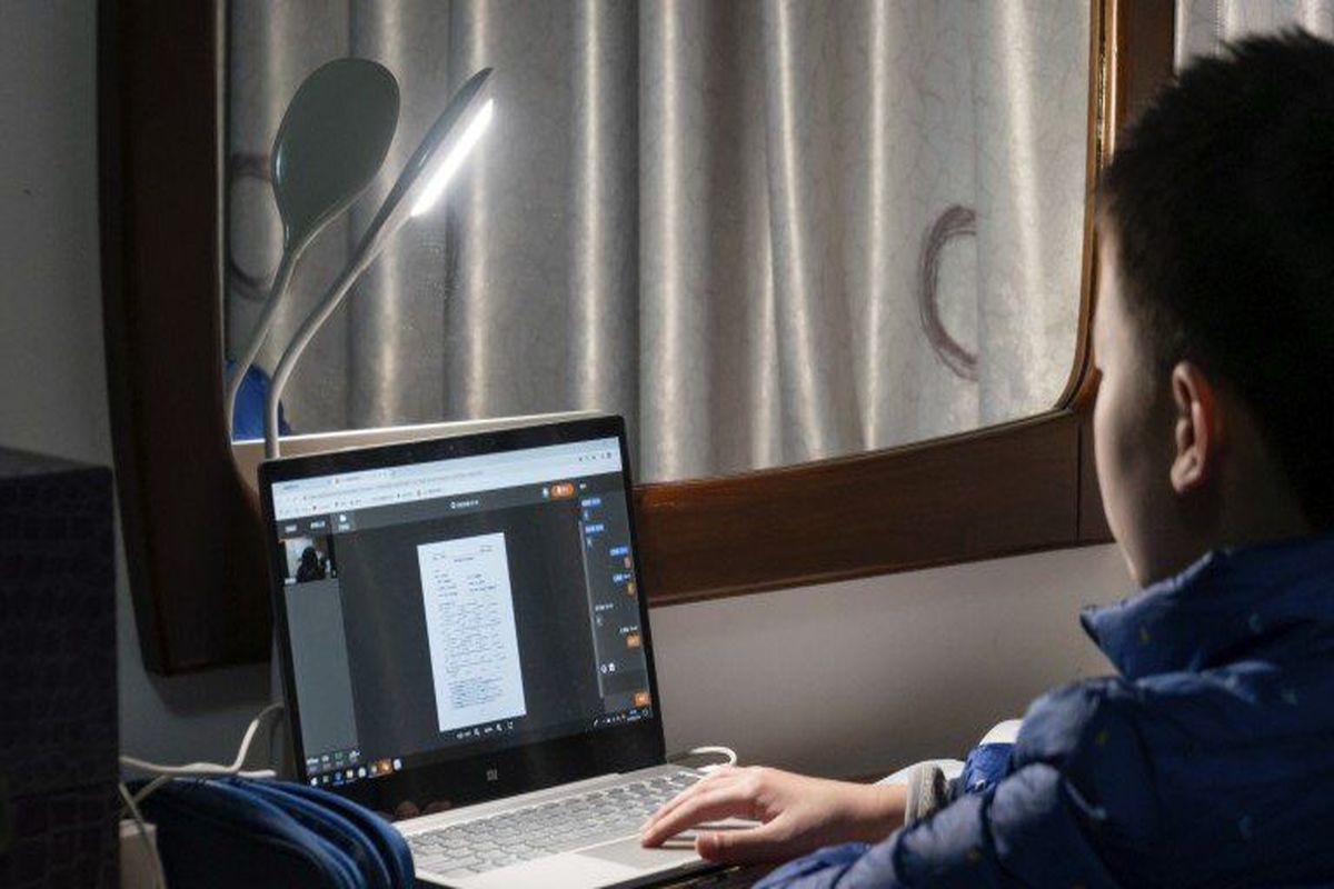 کلاس های آنلاین کانون زبان