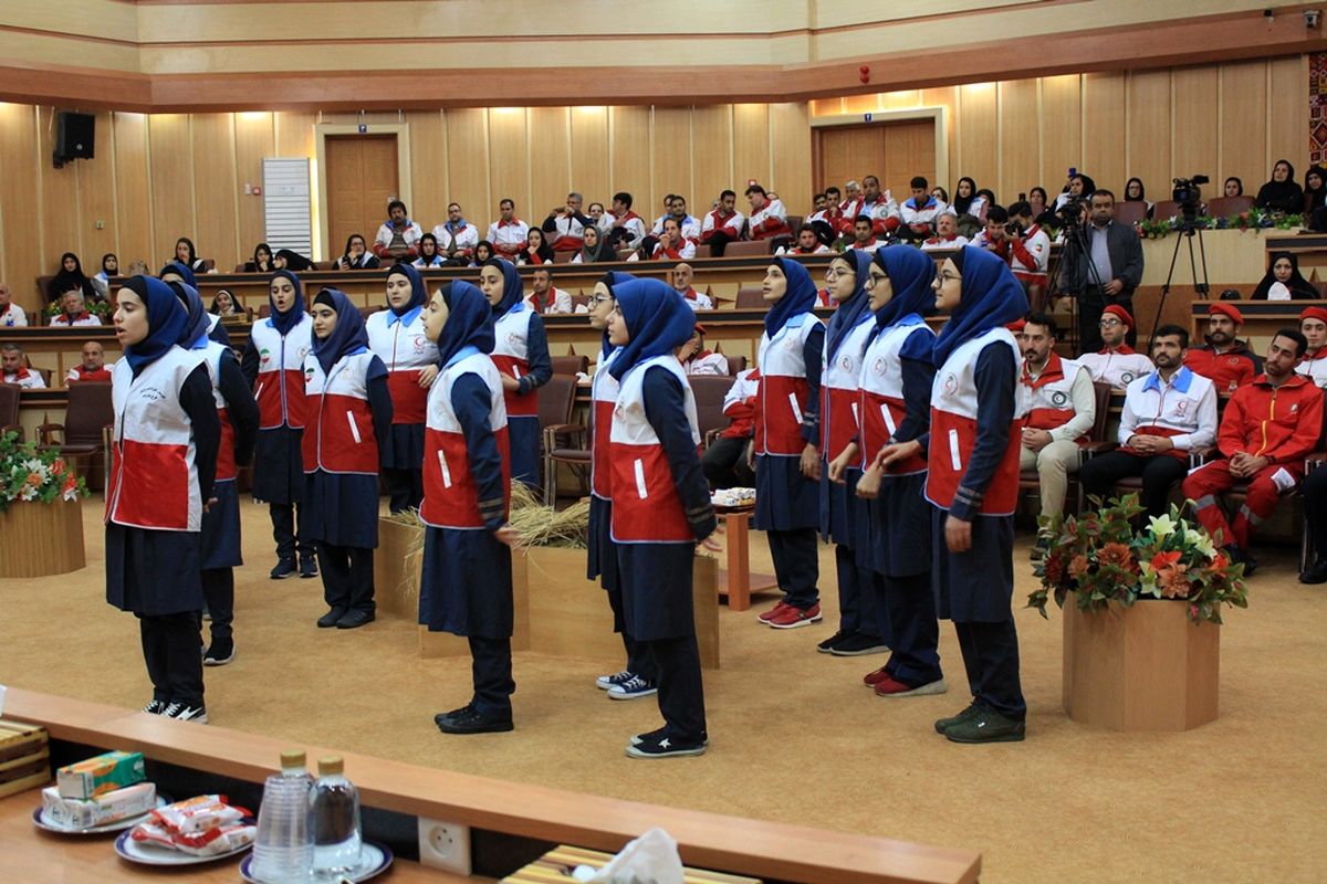 استاندار گیلان در مراسم روز جهانی داوطلبان هلال‌احمر