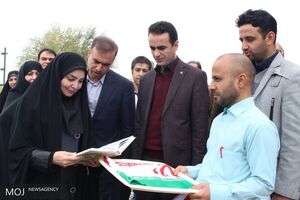 پرچم بیست و چهارمین جشنواره قرآن و عترت وزارت بهداشت افراشته شد