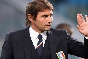 کونته فصل بعد هم در ناپولی ماند