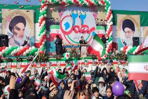 مراسم راهپیمایی ۲۲ بهمن ماه در کاشان +تصاویر