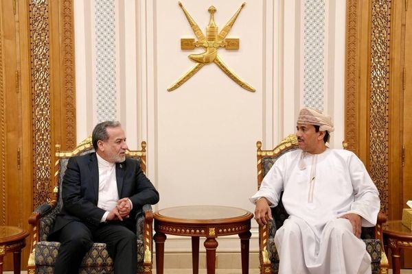 عراقچی وارد عمان شد 