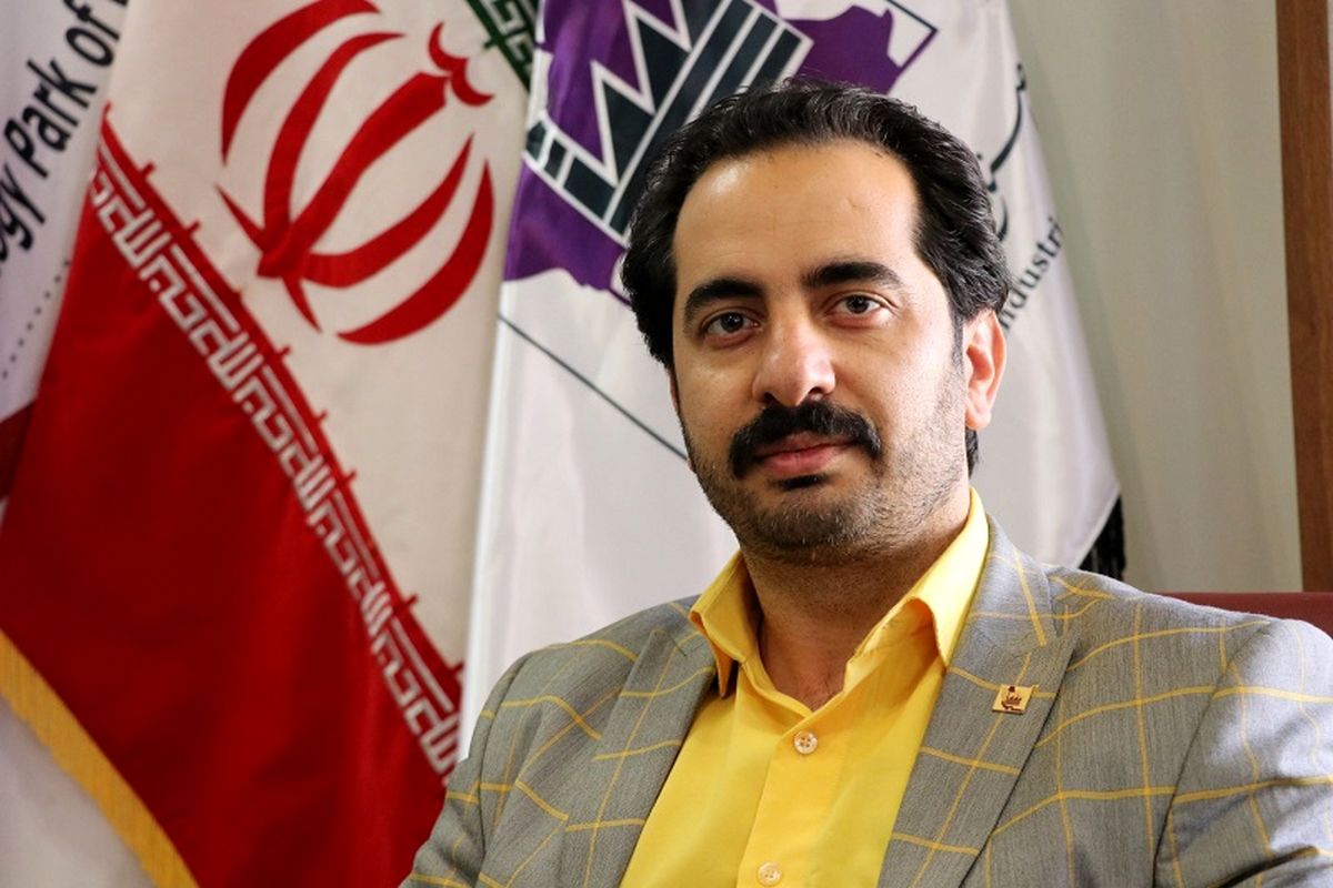 پژمان انصاري معاون فني شركت شهرك هاي صنعتي فارس