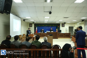 روغنی ها گفت فرار کن/ به من گفتند مدارک را نگهداری نکن