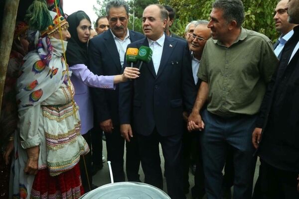 وزیر جهاد کشاورزی از سهم 70 درصدی عشایر و روستاییان در تولید محصولات کشاورزی خبر داد