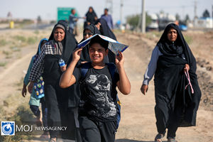 بزرگترین کاروان زائران پیاده شرق کشور امروز شنبه وارد مشهد شد