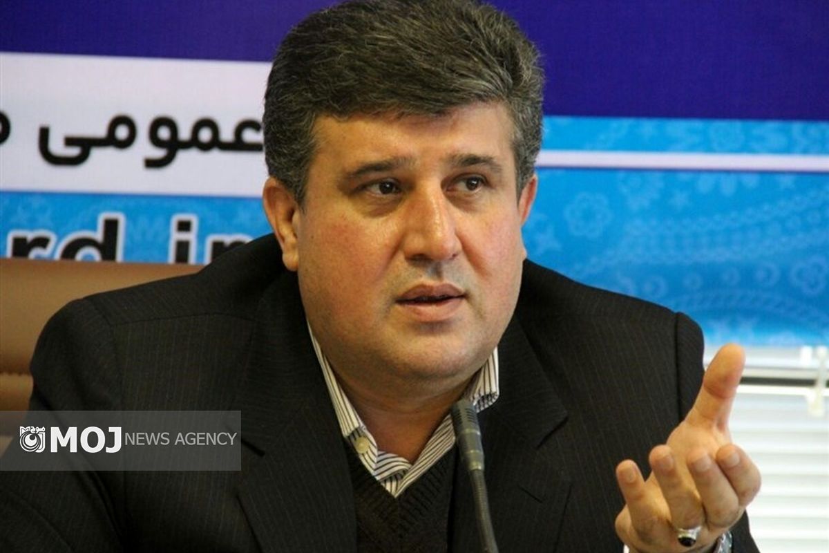 آزاد حکمت