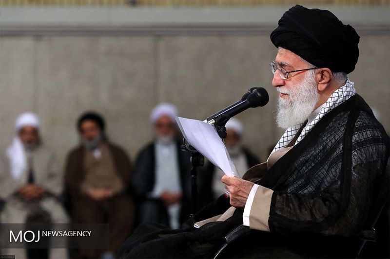 نخستین جلسه درس خارج فقه حضرت آیتالله خامنهای برگزار شد