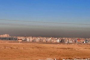 در شرایط جوی فعلی آلاینده ها در لایه‌های پایین تروپوسفر به دام می‌افتند