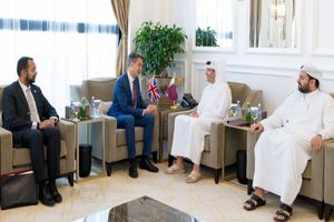 وزیران خارجه قطر و انگلیس درباره ضرورت کاهش تنش در منطقه رایزنی کردند