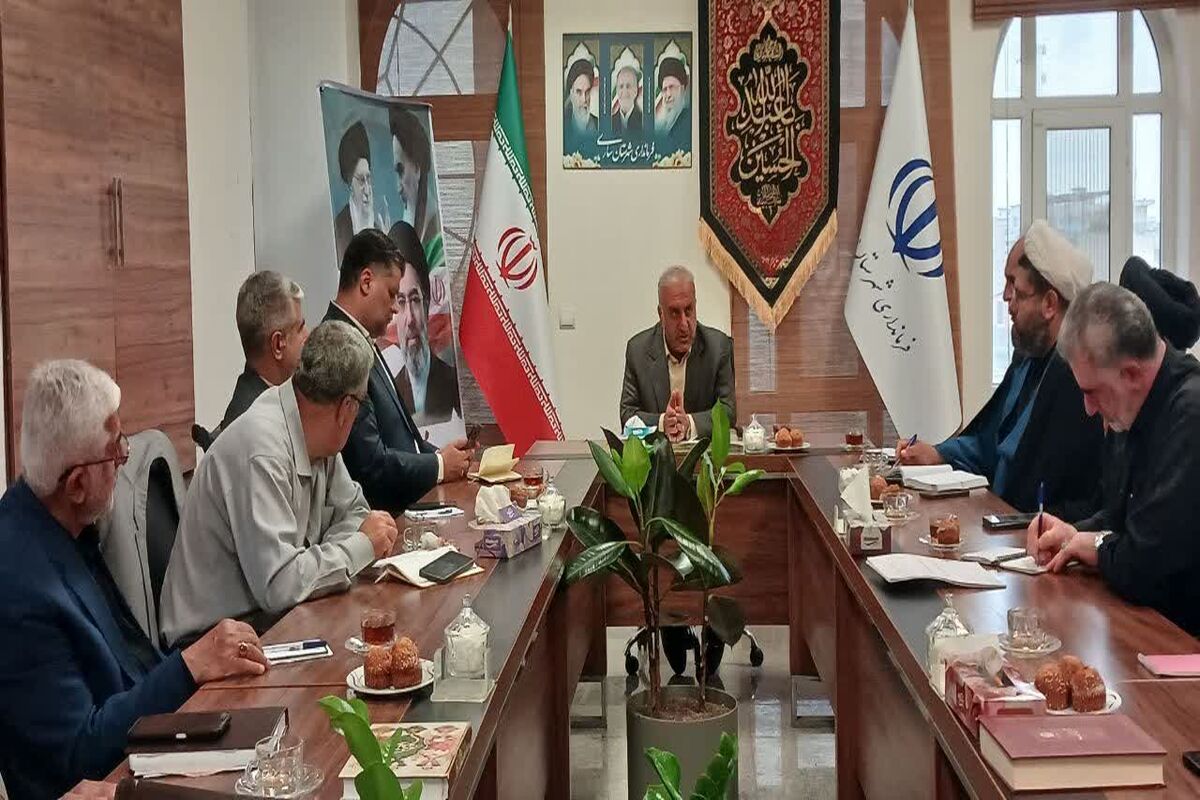 نشست فرماندار ساری برای یادواره شهدا