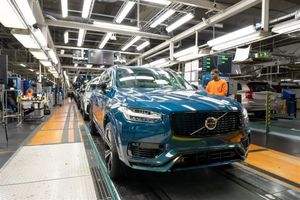 شرکت سوئدی ولوو قصد دارد ۳ هزار موقعیت شغلی را حذف کند