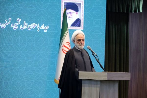 زیرساخت‌های ایلام باید متناسب با اقتضائات تردد میلیون‌ها زائر اربعین متحول شود