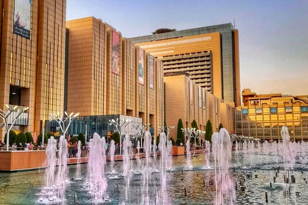 ایران‌مال روی میز فروش/ بزرگ‌ترین قیمت‌گذاری تاریخ بانکی کلید خورد