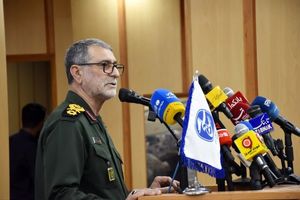 خبرنگاران سربازان خط مقدم جبهه رسانه‌ای هستند