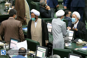 نمایندگان پیرانشهر و مهاباد از پاسخ‌های وزیر نفت قانع شدند